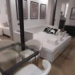 San Cosimato Cozy Flat *