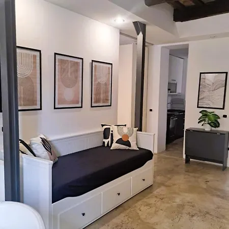 San Cosimato Cozy Flat Daire