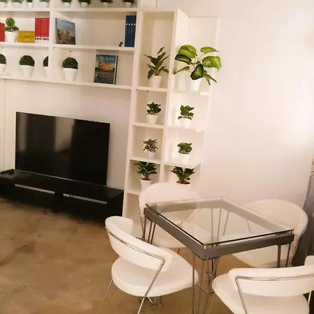 San Cosimato Cozy Flat Daire